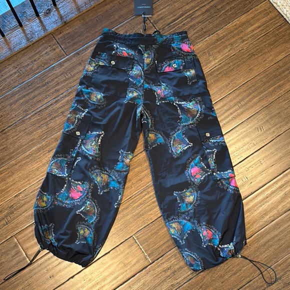 Cynthia Rowley Black Cargo Pants with Elastic Cuffs - Picture 7 of 7